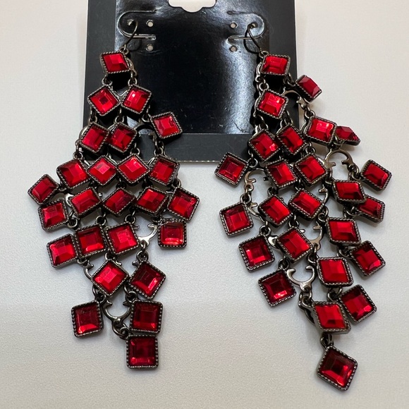 Beautiful Red Earrings - Picture 6 of 6